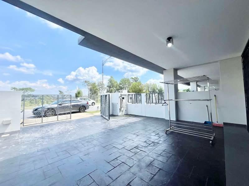 Arina 2 Storey Bandar Serenia Sepang Selangor Near KLIA - 1