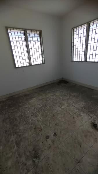 Pangsapuri Seroja - 5