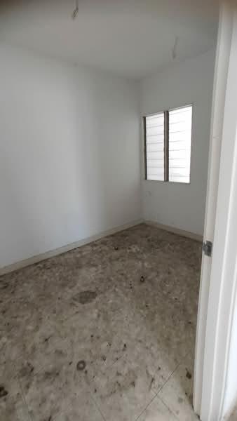 Pangsapuri Seroja - 4