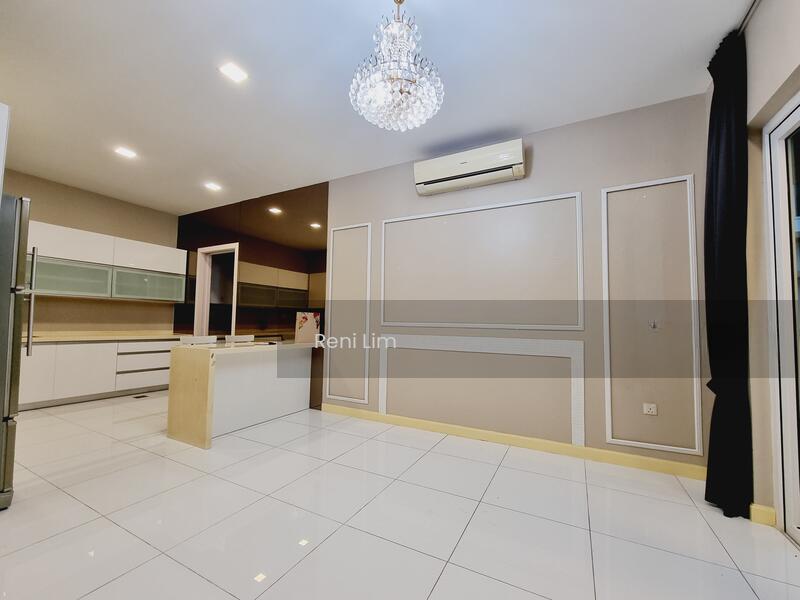 The Rafflesia @ Damansara Perdana - 2