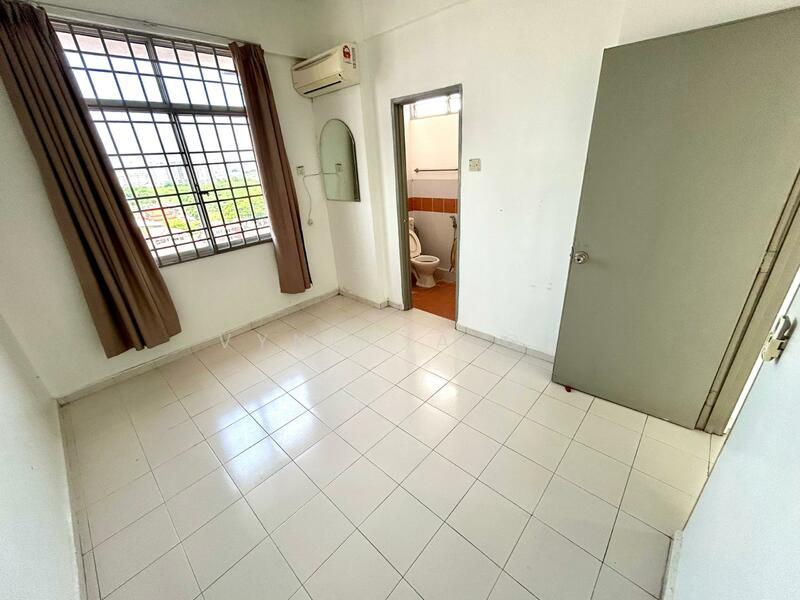 Pangsapuri Mawar Raja Uda - 4