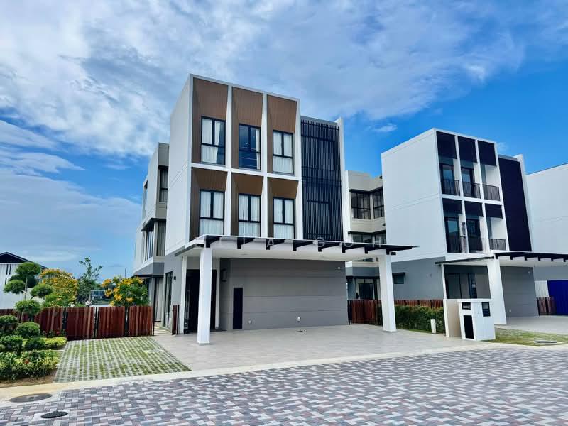 Isola Villa @ Senibong Cove - 4