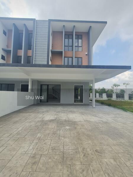 Corner,3sty Superlink BIG side land,do you think 9mins to Pavilion 2,ONLY 1.9xmil,OK? - 4