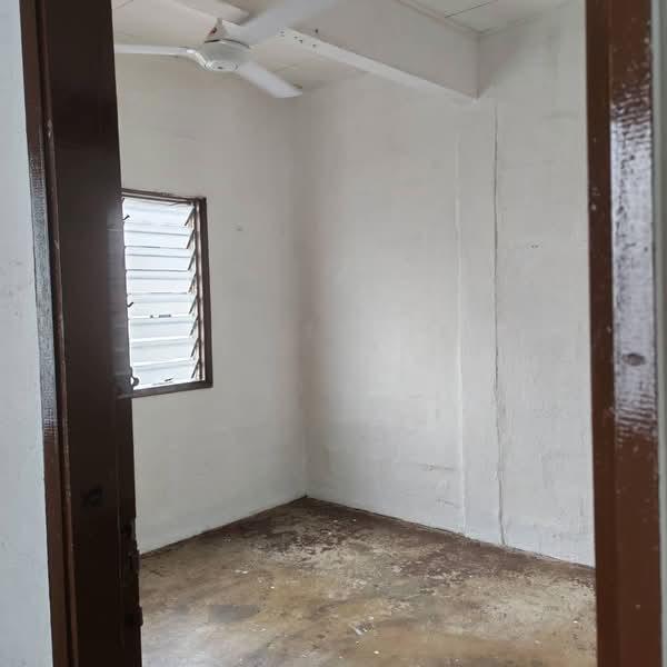 Subang Perdana Goodyear Court 10 - 3