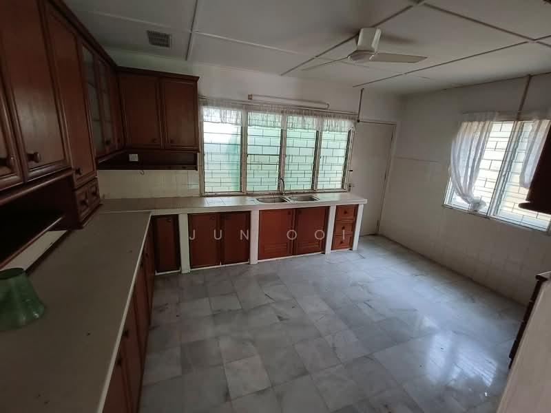 2 storey Bungalow , Tanjung Bungah - 4