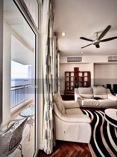 Quayside Seafront Resort Condominiums - 3