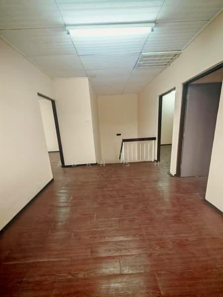 Bandar Menjalara - 4