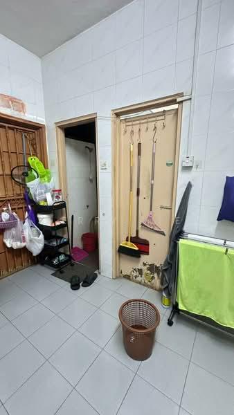 2 Storey House Taman Bukit Serdang - 4