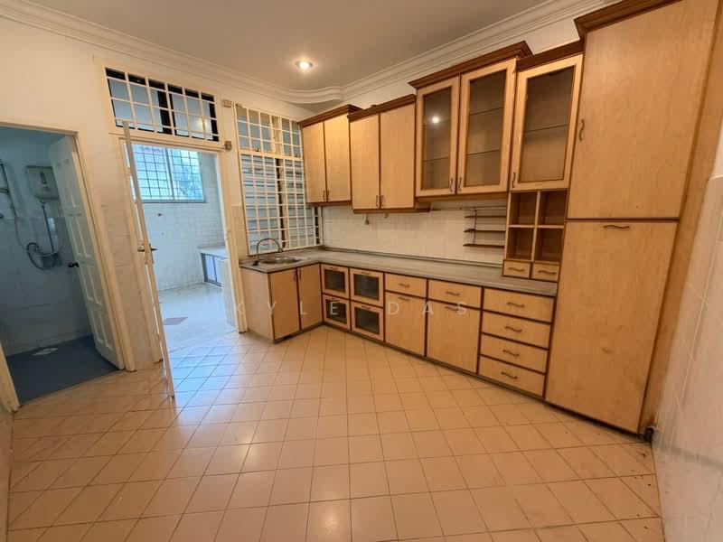 Taman Desa Cemerlang Jalan Saga - 1