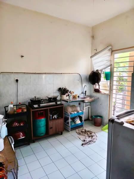 End Lot Double Storey Terrace Lorong Cakera Purnama Seksyen 12 Puncak Alam - 5