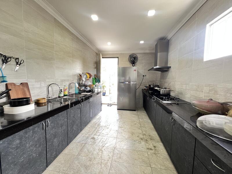 East Park, Bandar Mahkota - 4