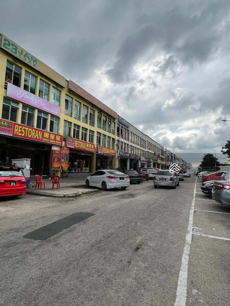 Taman Mount Austin - 4