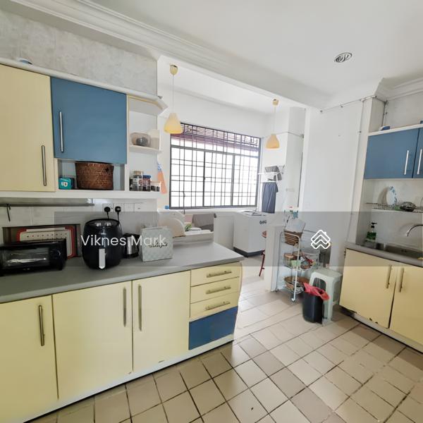 Sri Golden Bay Condominium - 5