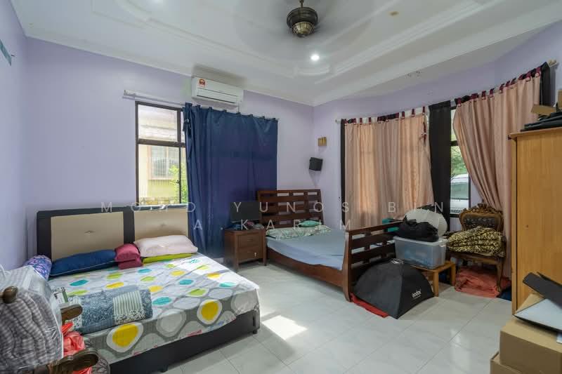 Kampung Istana - 3