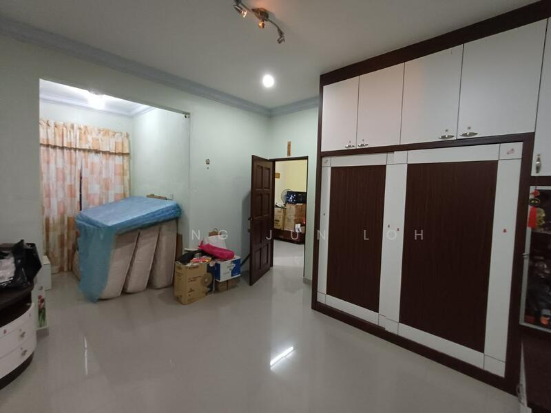 Jalan Sri Pelangi, Taman Pelangi, 80400 Johor Bahru, Johor - 3