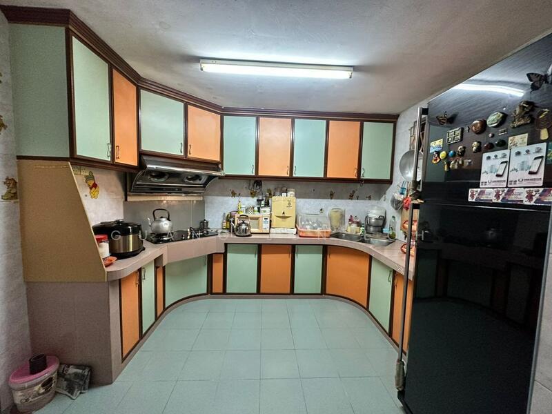 Jalan Sri Pelangi, Taman Pelangi, 80400 Johor Bahru, Johor - 5