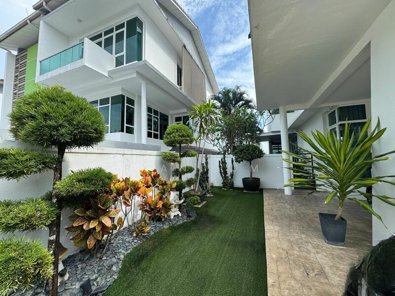Bungalow at Kinrara Residence - 3