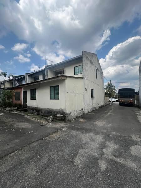 Taman Johor Jaya - 4