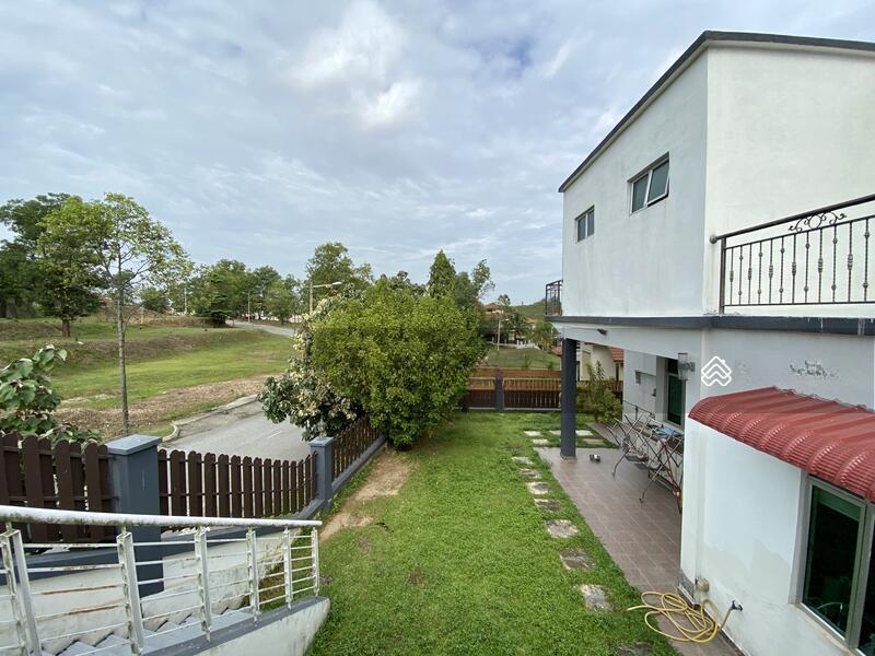Peridot Hilltop Residence - 5