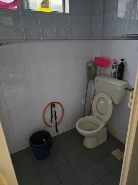 Pangsapuri Pelangi - 5