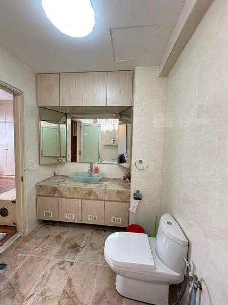 Aloha Tower Condominium - 5