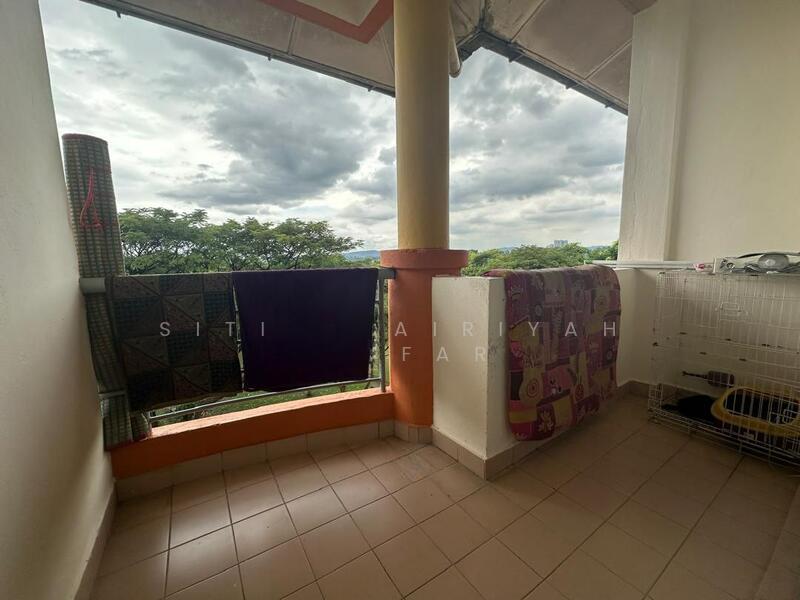 Pangsapuri Merak - 2