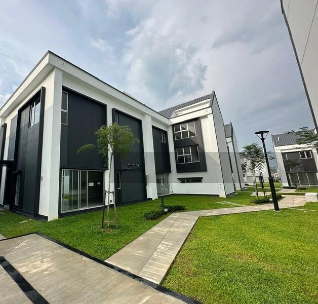 Eco Forest Hazelton, Brand New ERGO Homes 3 Storey - 1