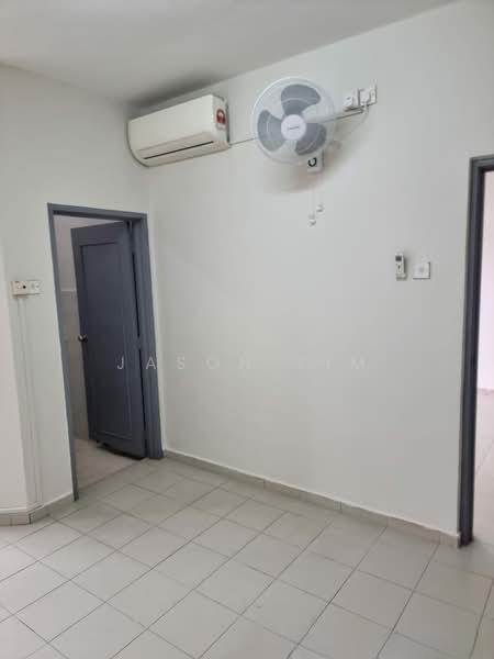 Lake View Suites - 5
