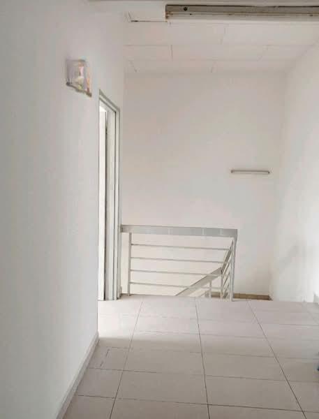 Taman Megah Ria - 5