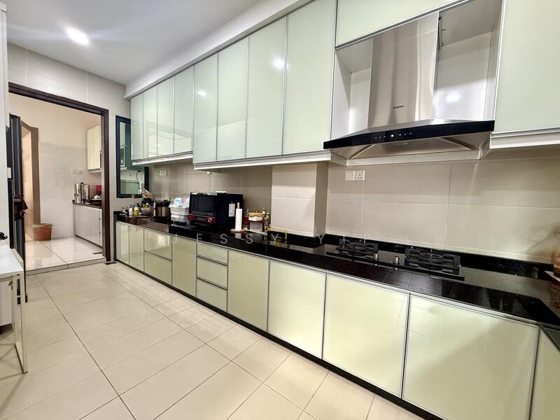 THE STRAITS VIEW RESIDENCES - 4