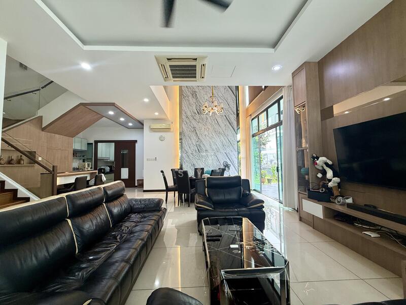 THE STRAITS VIEW RESIDENCES - 2