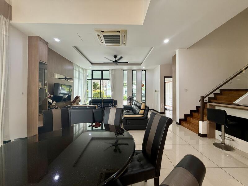 THE STRAITS VIEW RESIDENCES - 5