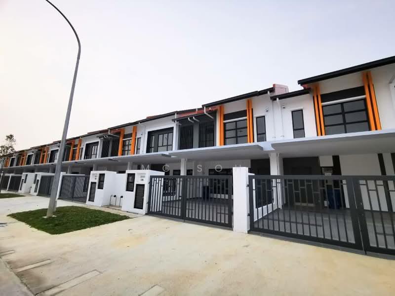 Setia Utama 3, Setia Alam 2 Storey House For Sale - 1