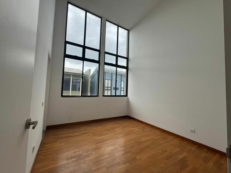 Setia Tropika Setia Tropika Setias Tropikas - 4