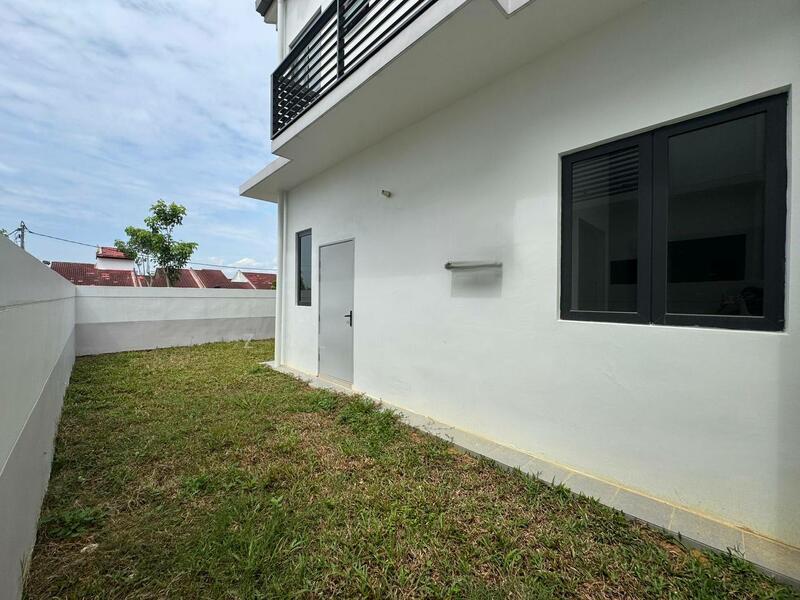 Sejati Lakeside 2 - 3