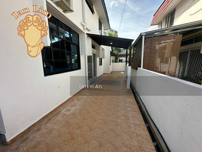 Double Storey Semi-D @ Pantai Jerjak - 4