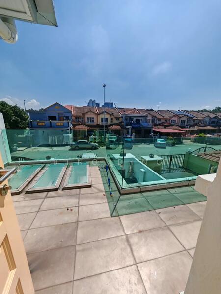 Jalan Cassia Bandar Botanic - 4