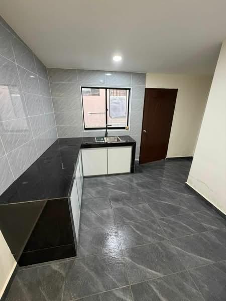 Bandar Baru Permas Jaya - 4