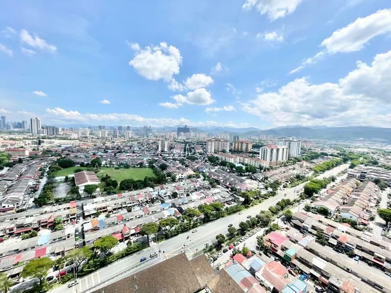 Axis Residence - 4
