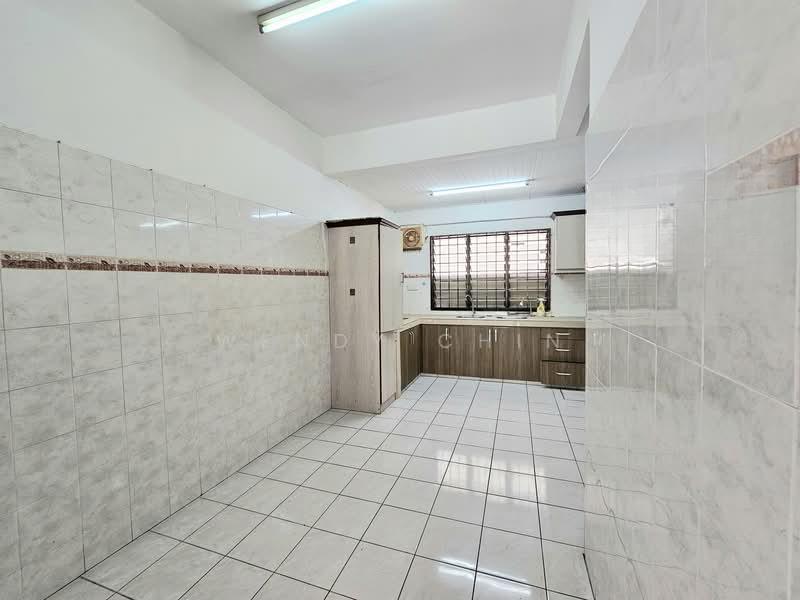 TAMAN PUCHONG UTAMA - 2