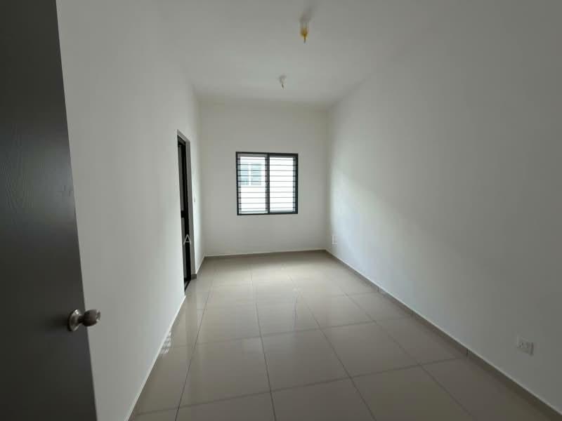 Taman Puncak Tropicana - 2