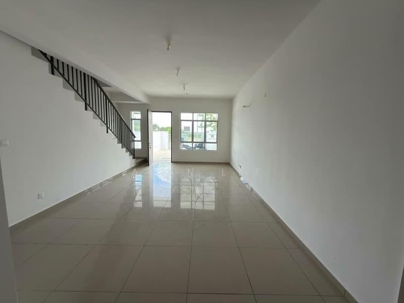 Taman Puncak Tropicana - 2