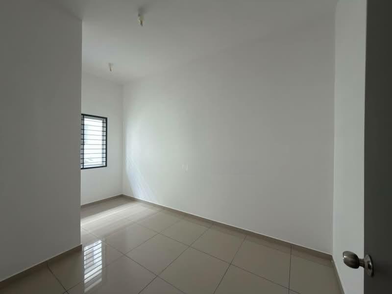 Taman Puncak Tropicana - 4