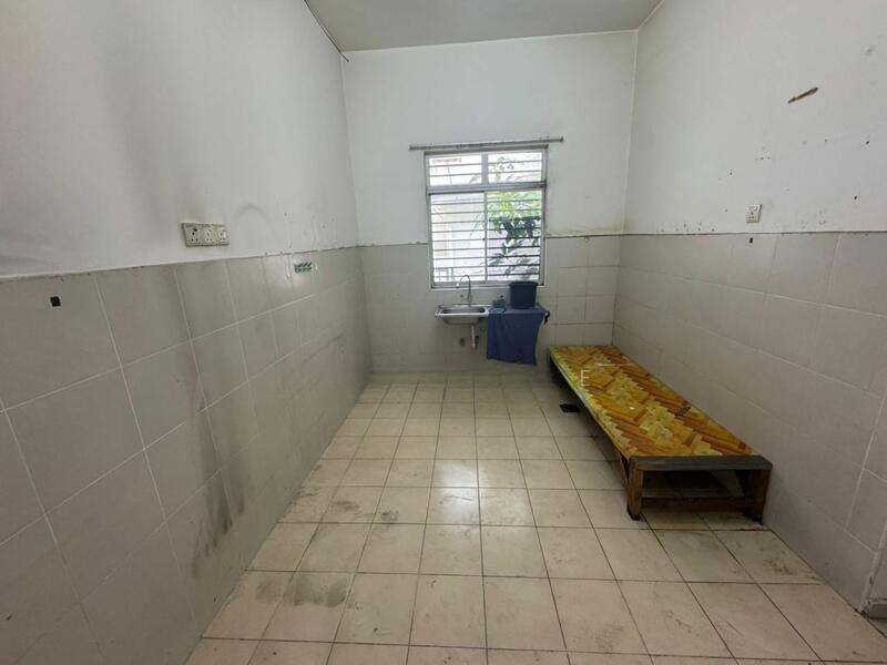 Cassis, Kota Emerald West - 4