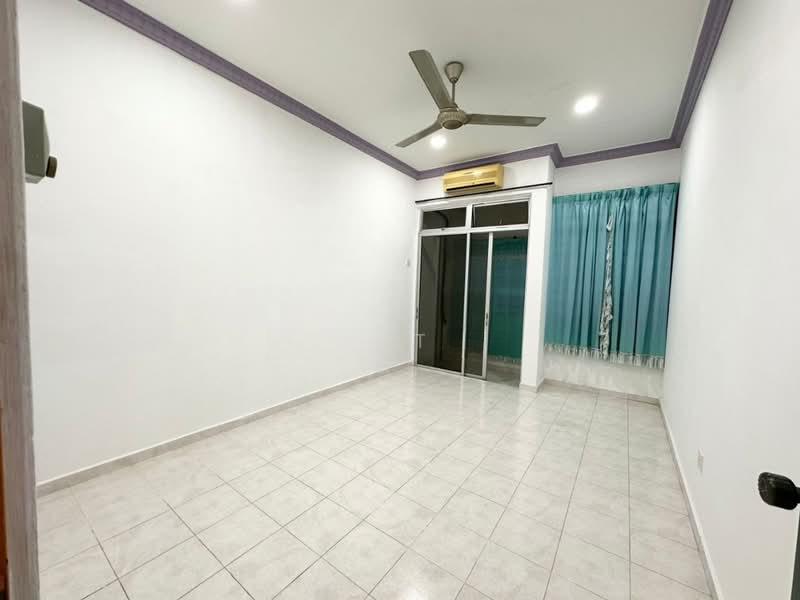 Taman Senai Utama - 2