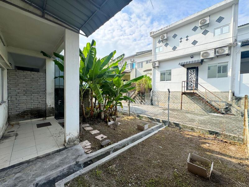 Taman Desa Seringin @ Nilai 3 - 4