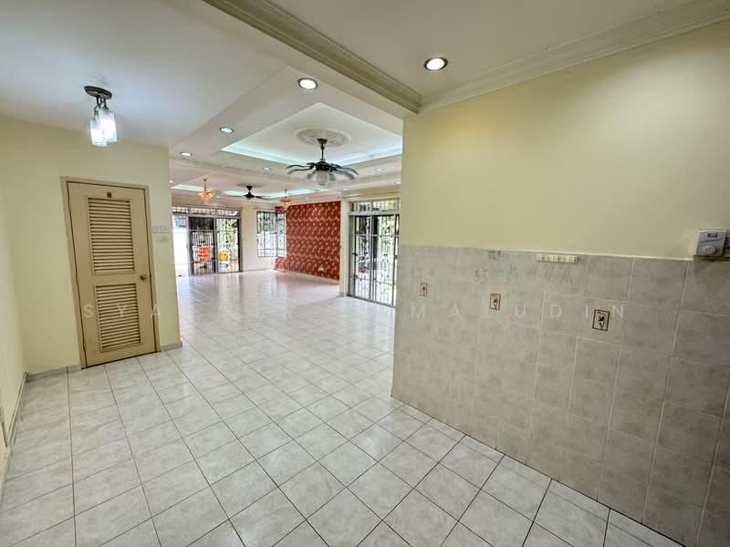 Bandar Seri Putra - 3