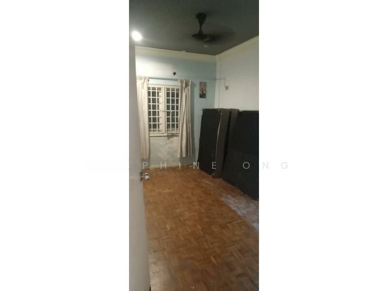 Lily & Jasmine Apartment - 4