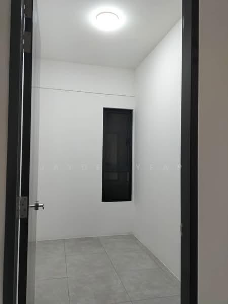Aston Acacia - 4