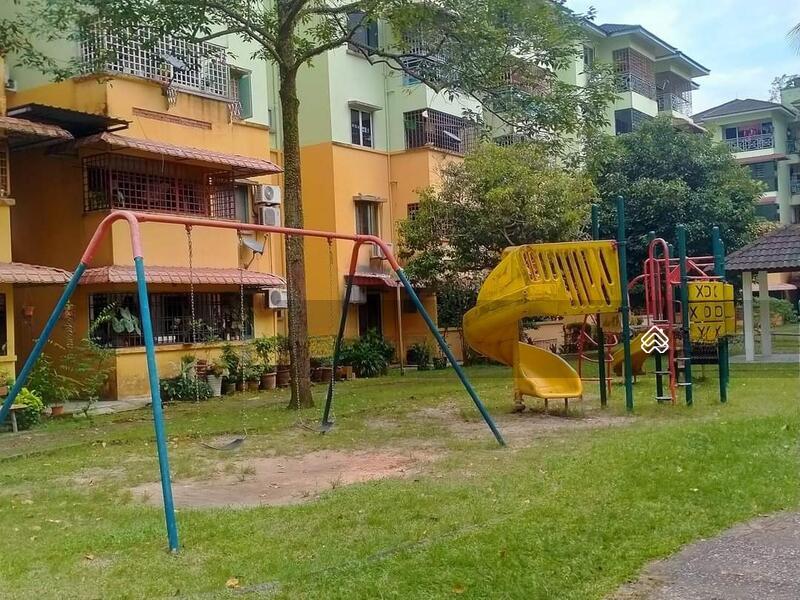 Lily & Jasmine Apartment - 4